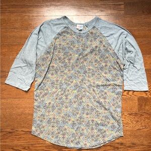 LulaRoe cropped sleeve shirt